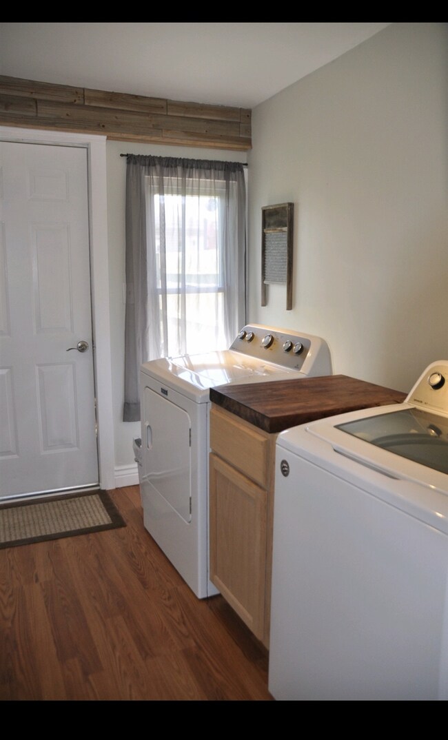 410 E Cherry St, Bluffton, IN 46714 - photo 5