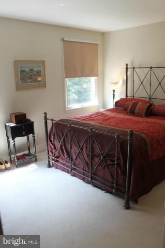 7002 Sheldon Ln, Sykesville, MD 21784 - photo 4