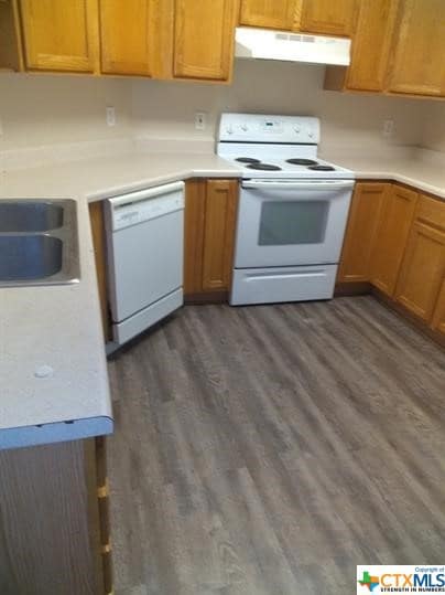 1225 Clyde St unit 1225, San Marcos, TX 78666 - photo 2