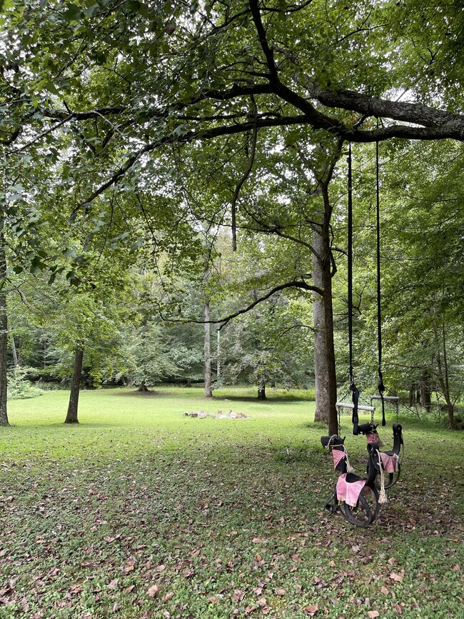 56 Bob White Dr, Manchester, TN 37355 - photo 2