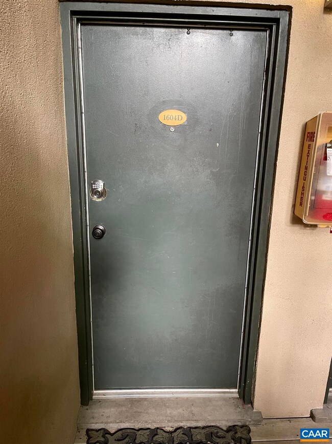 1604 Monticello Ave unit d, Charlottesville, VA 22902 - photo 3