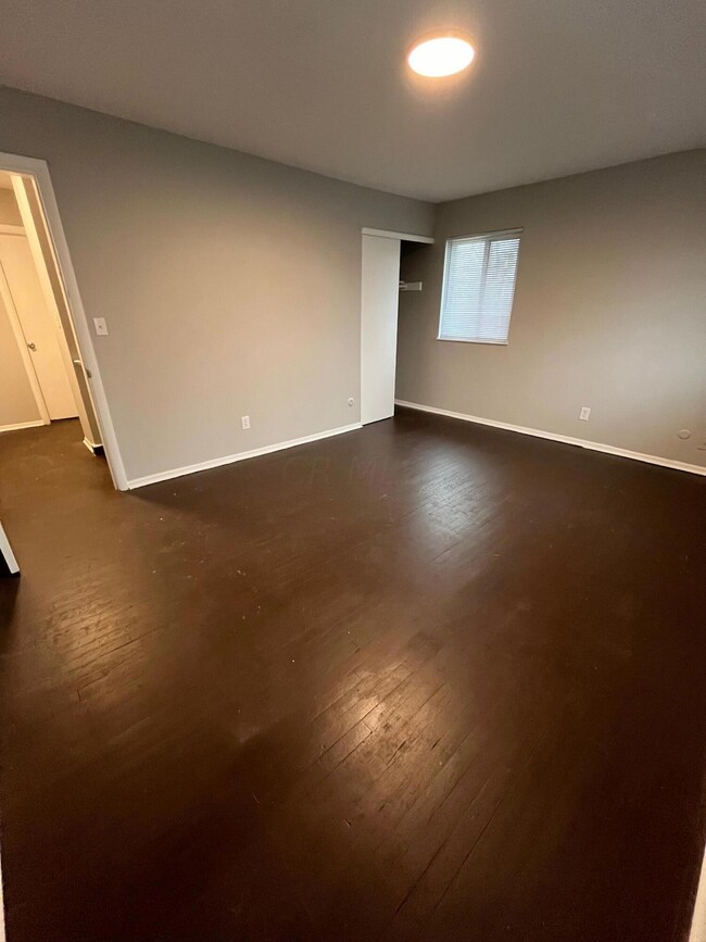 1982 Dunbar Dr unit A, Columbus, OH 43224 - photo 3