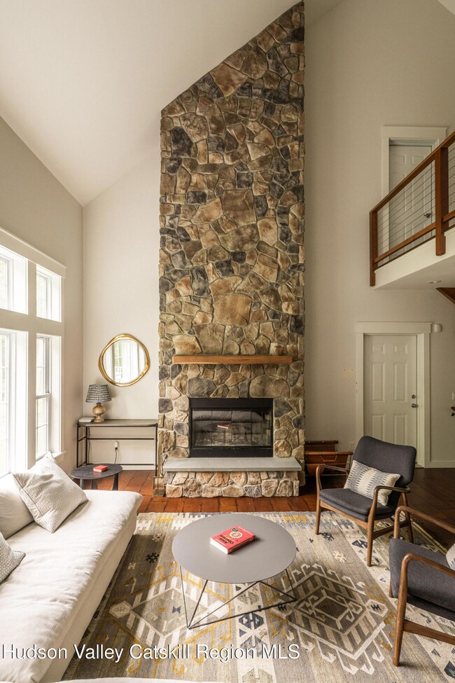 2025-05-FreshAir-10Magnolia-LawrenceBrau
