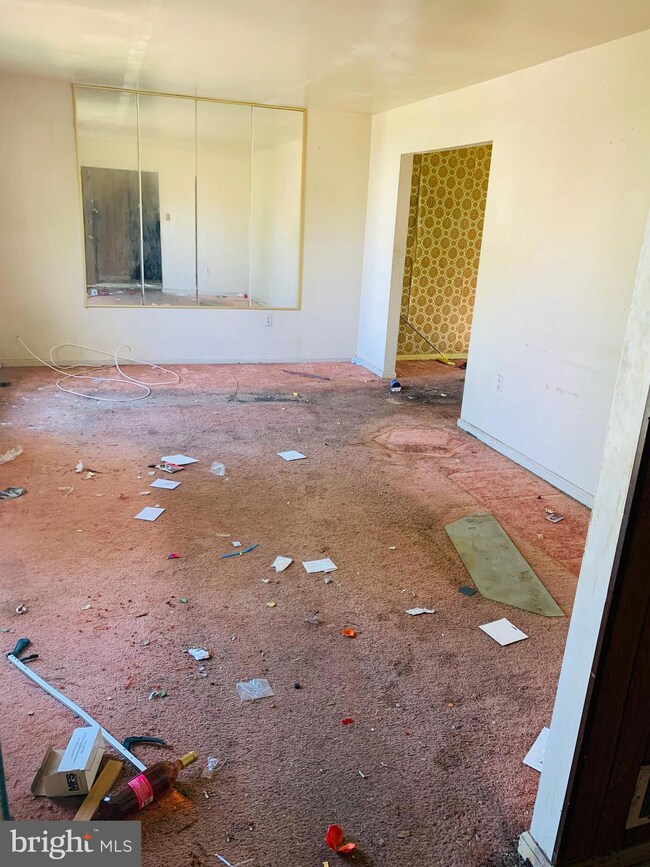 4701 Elmtree Ct, Temple Hills, MD 20748 - photo 3