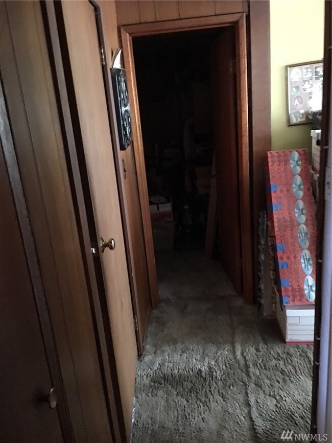 325 105th St SW, Everett, WA 98204 - photo 6