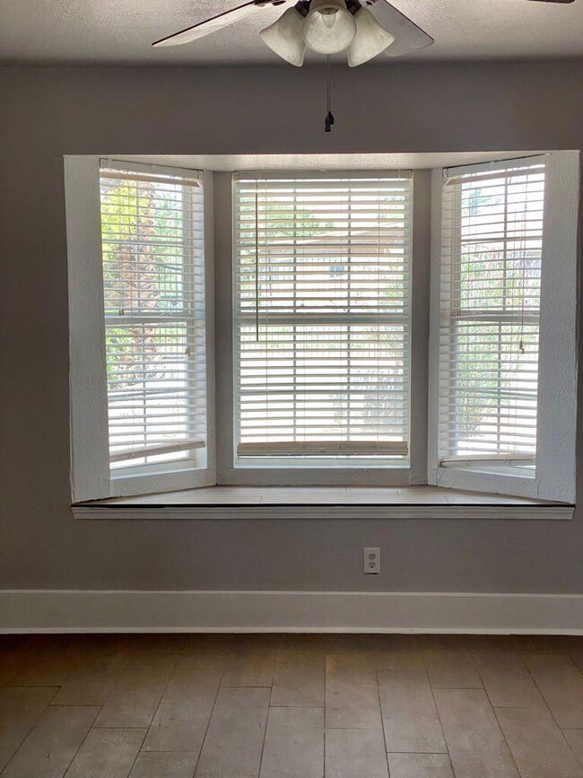 833 Bolin Place, El Paso, TX 79928 - photo 7