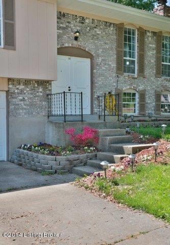 8308 Rosebowl Ct, Louisville, KY 40291 - photo 4