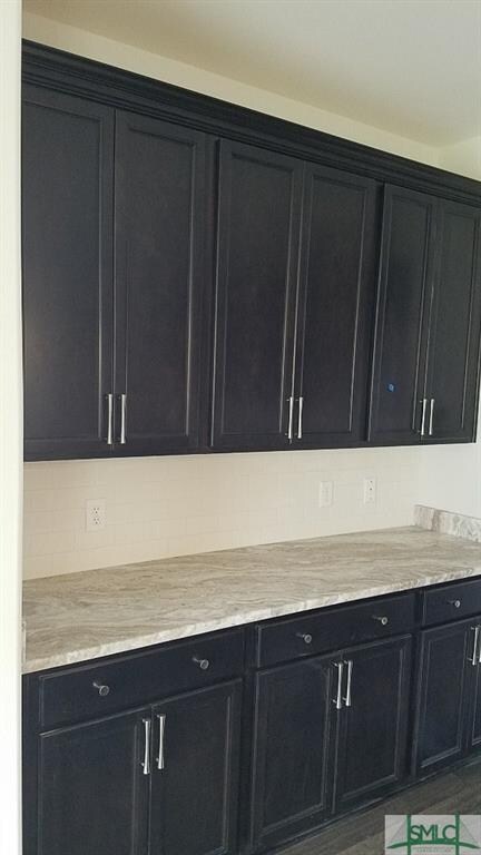 Kitchen Cabinets and Granite Tops