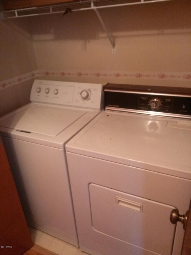 275 Rolling Greene Dr NW unit 7, Grand Rapids, MI 49534 - photo 4