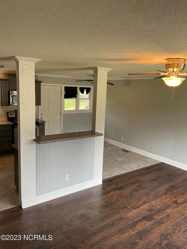 128 Mike Loop Rd, Jacksonville, NC 28546 - photo 6