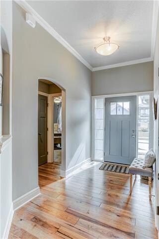 Photos are of another Model, finishes and selectio