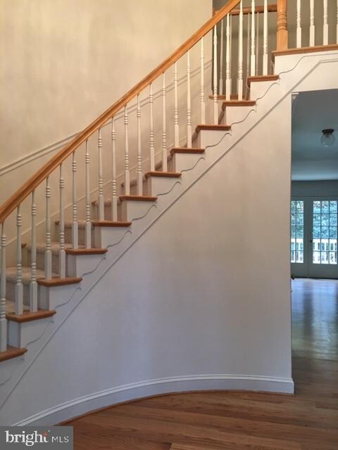 11300 Lapham Dr, Oakton, VA 22124 - photo 5