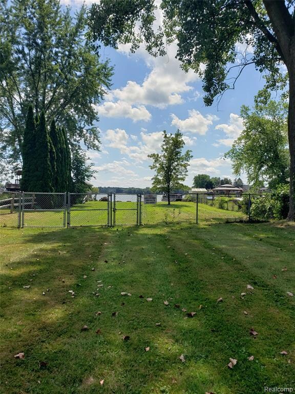 0 Shinanguag Dr unit 20251029355, Goodrich Vlg, MI 48438 - photo 6