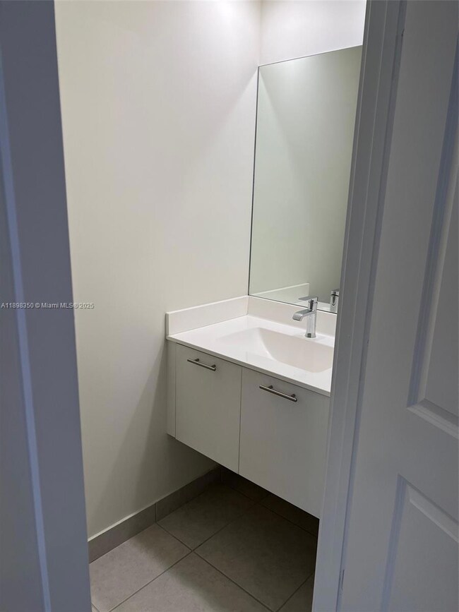 10270 NW 66th St unit 107, Doral, FL 33178 - photo 6