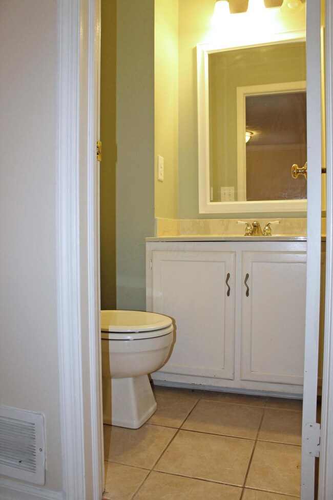 1st floor Powder Room