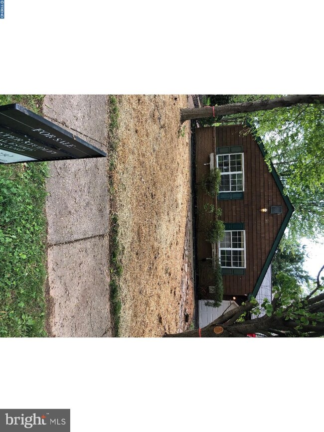 146 Bucks Meadow Ln, Newtown, PA 18940 - photo 2