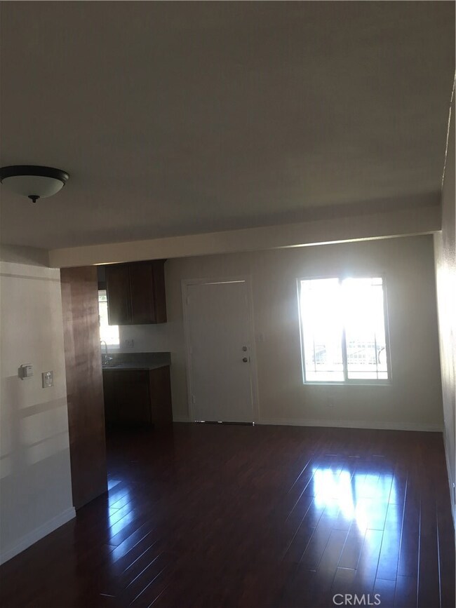 828 W Maple St, Compton, CA 90220 - photo 6