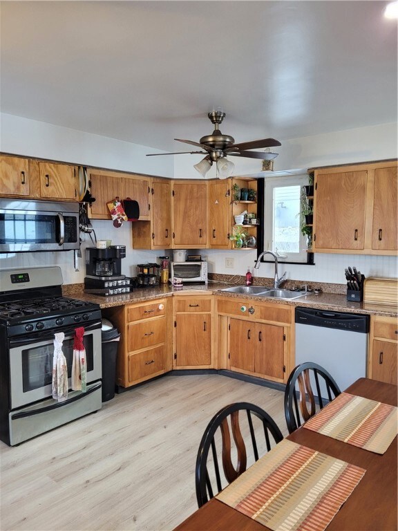 1020 Wallace St, Vandergrift, PA 15690 - photo 7