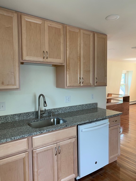 175 High St unit 3, Brookline, MA 02445 - photo 3