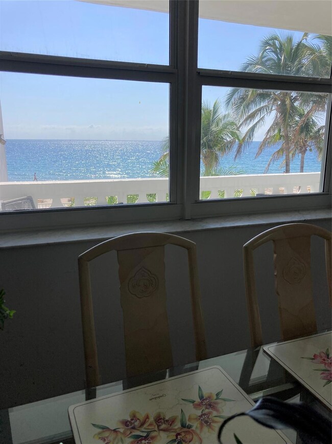 DINING RM VIEW