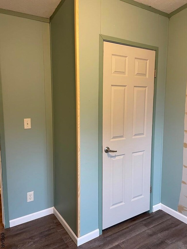 Bedroom 2 Closet