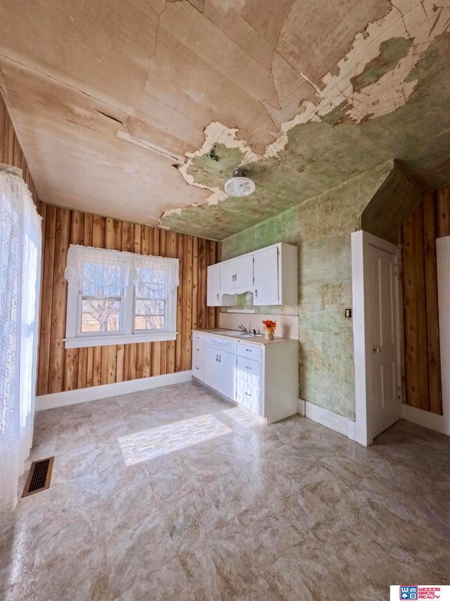 133 S 7th St, Hebron, NE 68370 - photo 7