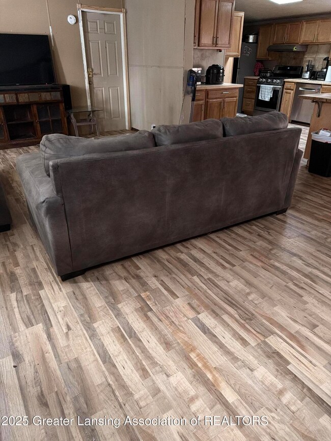 2614 W Kalamazoo St, Lansing, MI 48917 - photo 3