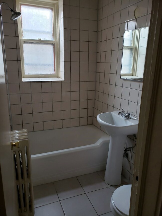 6527 S Kimbark Ave unit 2F, Chicago, IL 60637 - photo 5