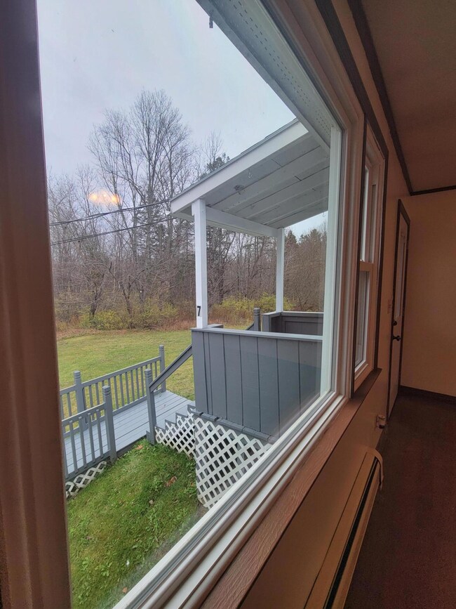 7 Jackson St, Dexter, ME 04930 - photo 6