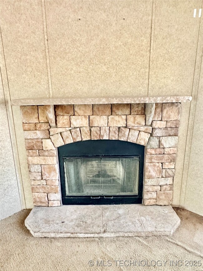 171 E Brooken Rd, Stigler, OK 74462 - photo 5