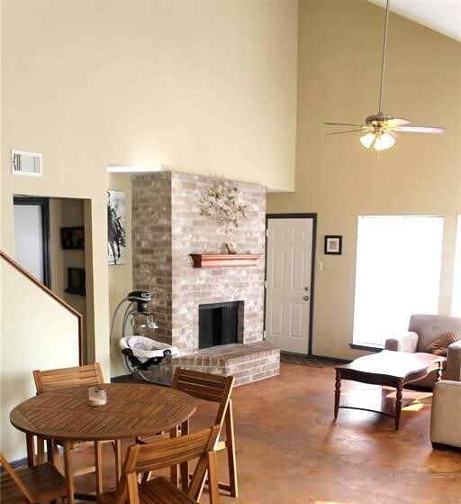 8510 Scenic Green Dr, Houston, TX 77088 - photo 4