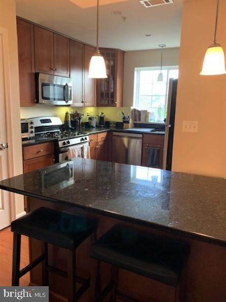 4151 S Four Mile Run Dr unit 303, Arlington, VA 22204 - photo 4