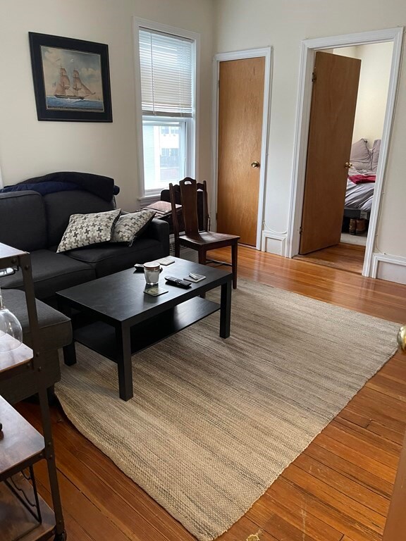 377A Cardinal Medeiros Ave unit 6, Cambridge, MA 02141 - photo 2