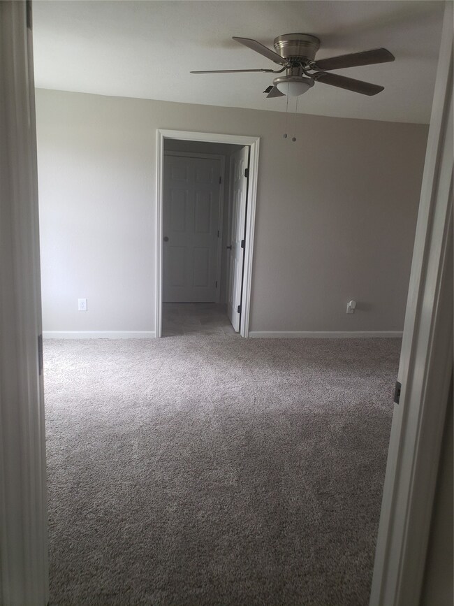 7614 Peachtree St unit A, Houston, TX 77016 - photo 4