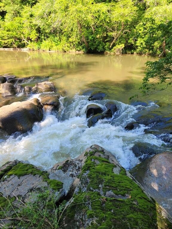 Falls