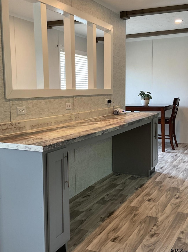 310 Randall Ave, Jefferson, TX 75657 - photo 4