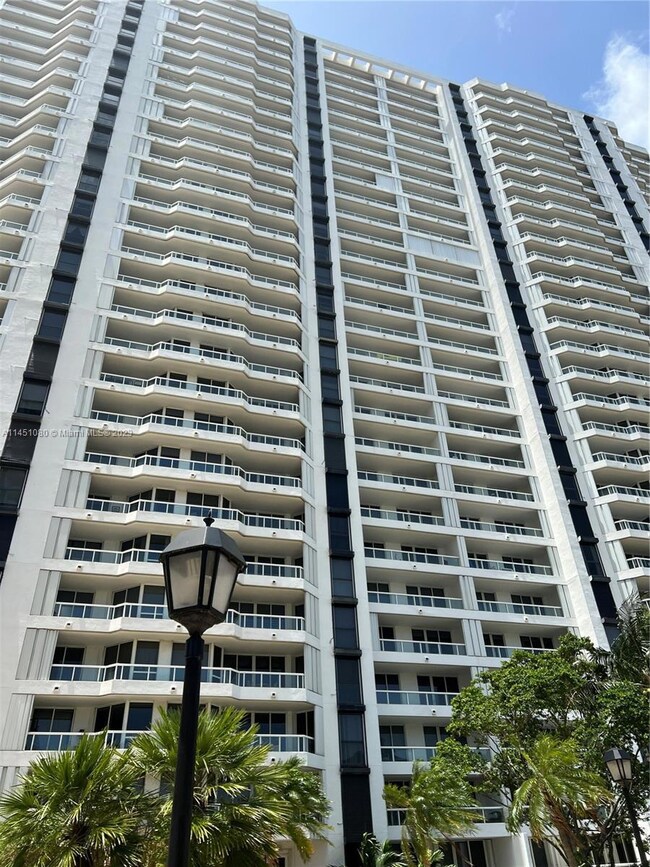 The Waterways, Aventura FL Condos for sale