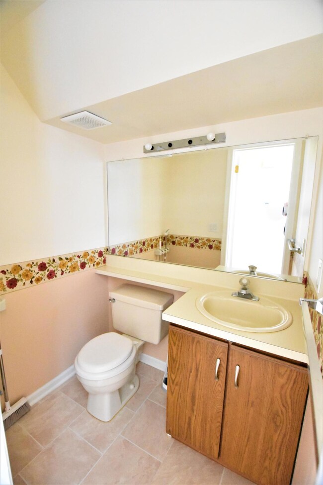 1/2 Bath