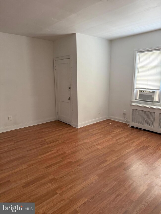 1504 N Ellwood Ave unit 1, Baltimore, MD 21213 - photo 3