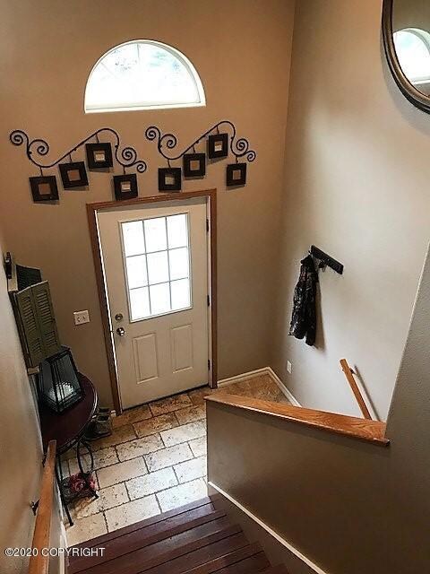 4065 Cliffside Rd - Entry