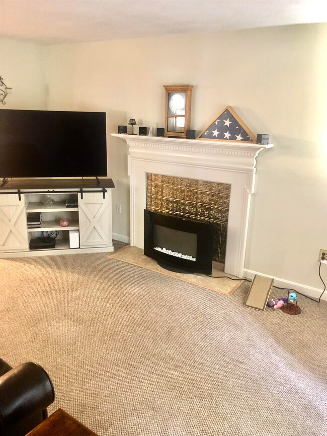 3 Timberwood Dr unit 203, Goffstown, NH 03045 - photo 4