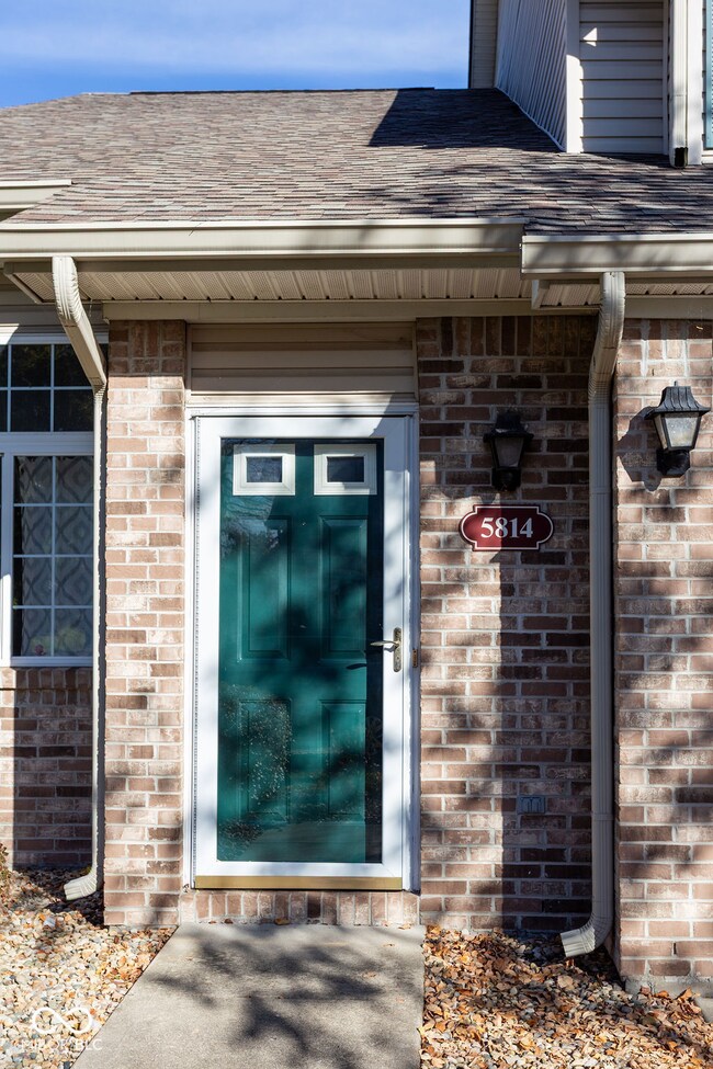 5814 Shipwatch Place, Indianapolis, IN 46237 - photo 4