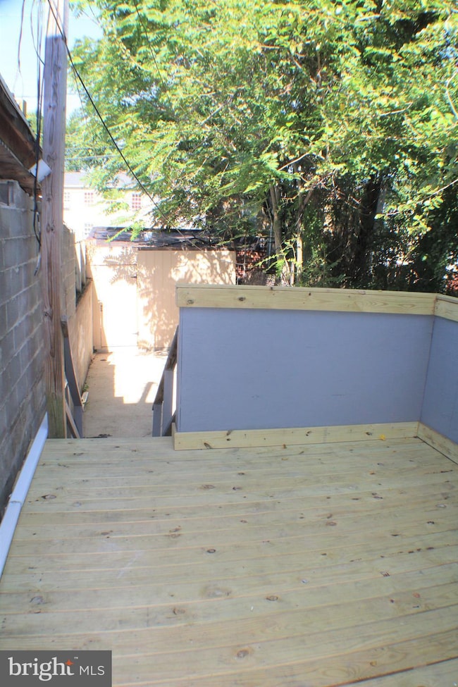 70 S Carrollton Ave, Baltimore, MD 21223 - photo 5