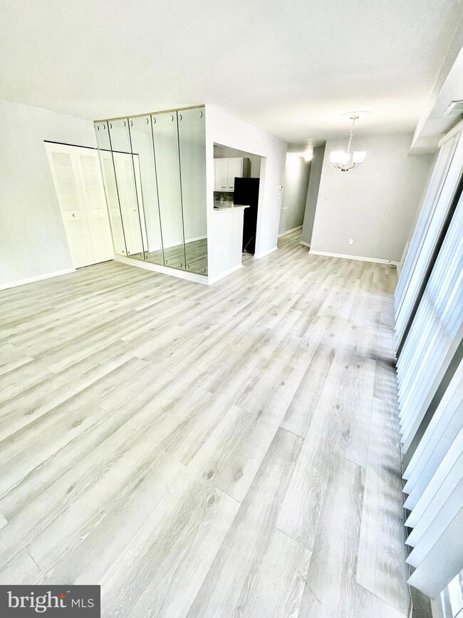 3130 Brinkley Rd unit 204, Temple Hills, MD 20748 - photo 5