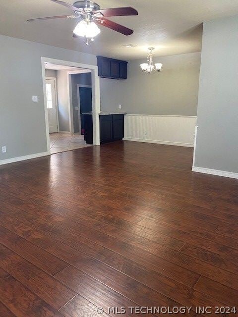 309 E 12th Place, Claremore, OK 74017 - photo 2