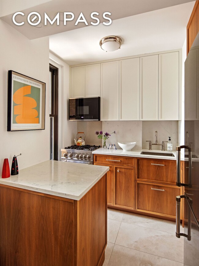 308 E 79th St unit 10G, New York, NY 10075 - photo 3