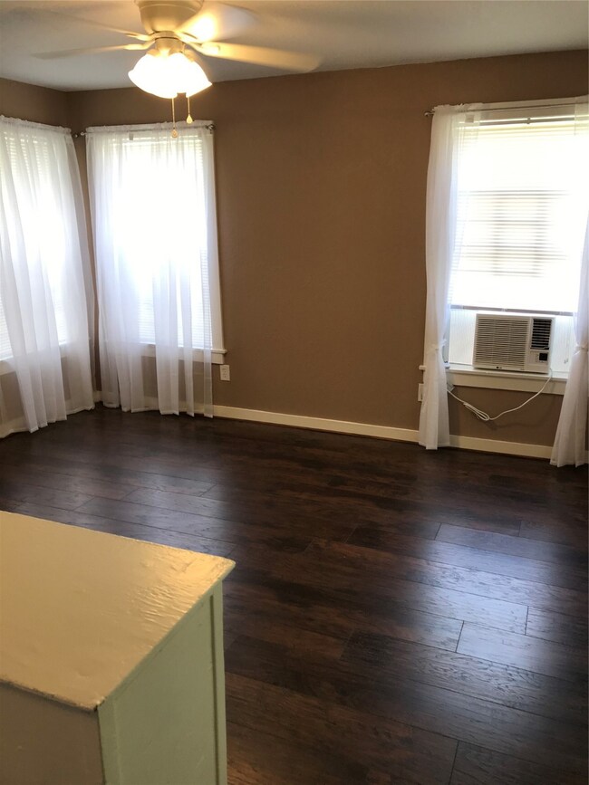 6002 Cruse Rd, Houston, TX 77016 - photo 3