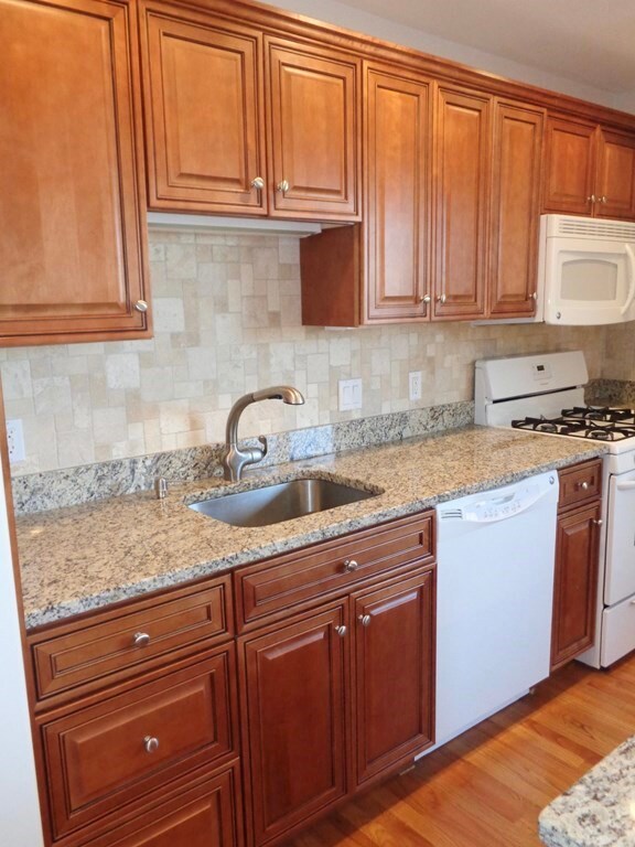 6 Sorelle Place unit 2, Burlington, MA 01803 - photo 3