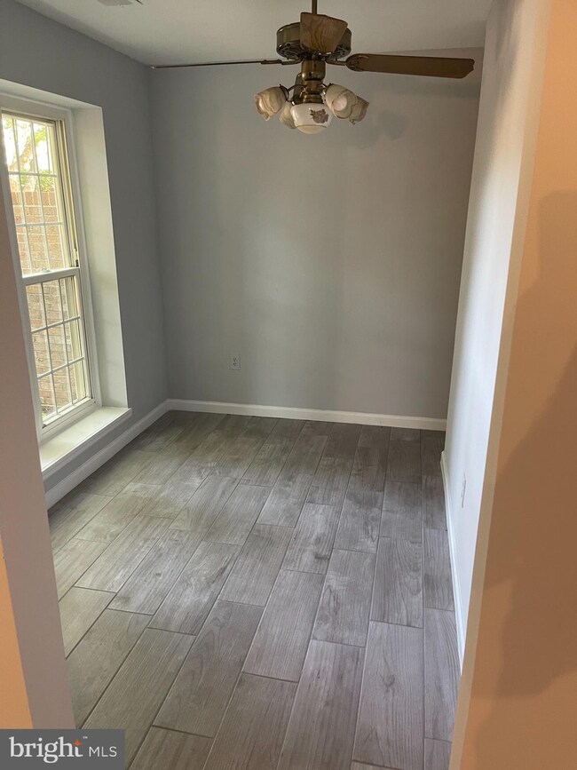 2895 Madeira Ct unit 2895M, Woodbridge, VA 22192 - photo 2