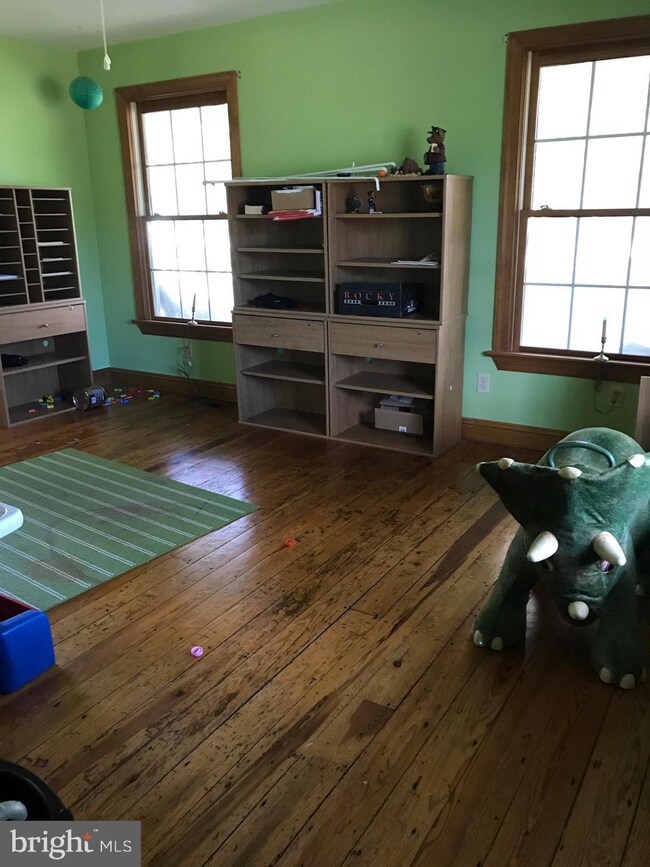 256 N Bohemia Ave, Cecilton, MD 21913 - photo 6